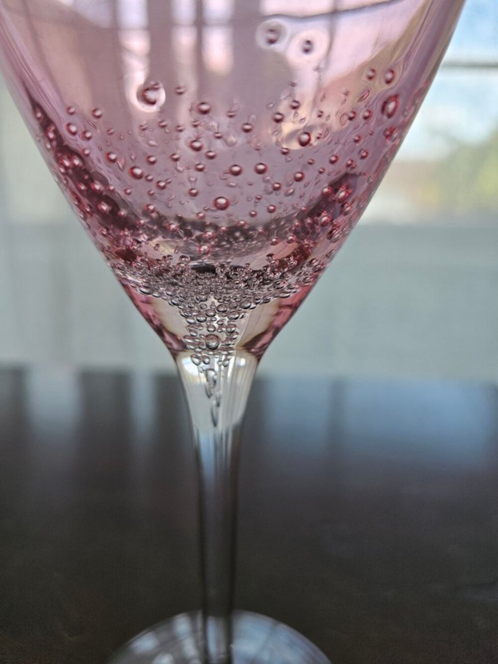 Roscher Pink Bubbles Goblet 9.25" Red Wine Glass Hand-Blown Glassware Delicate D - Picture 3 of 5